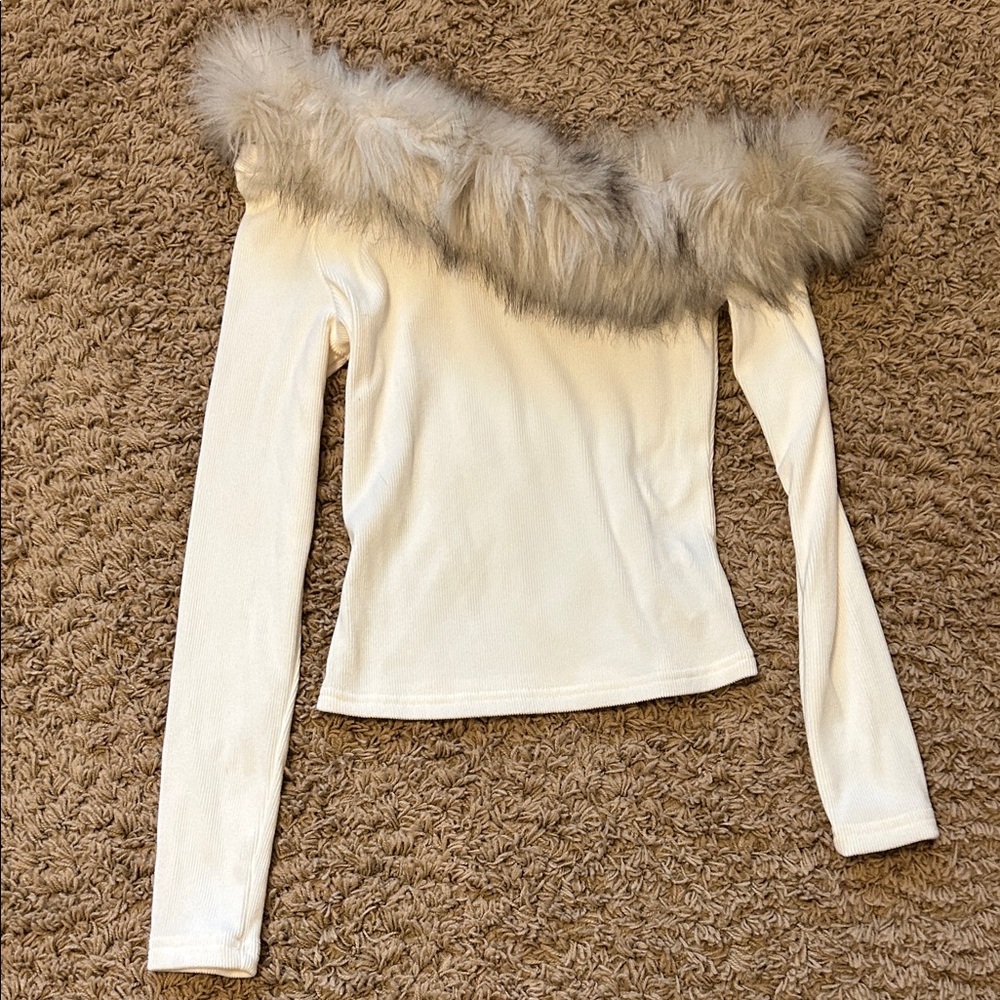 Off the shoulder fur cream top size medium
